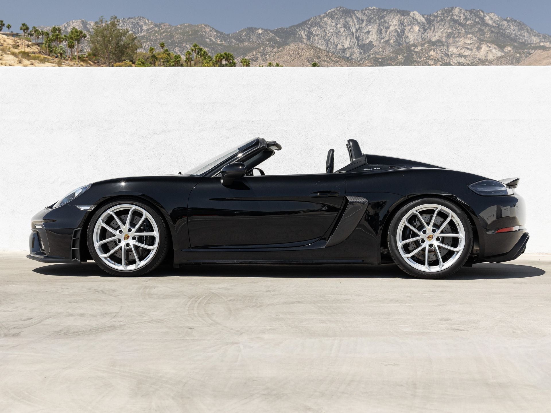 2022 Porsche 718 Spyder Base