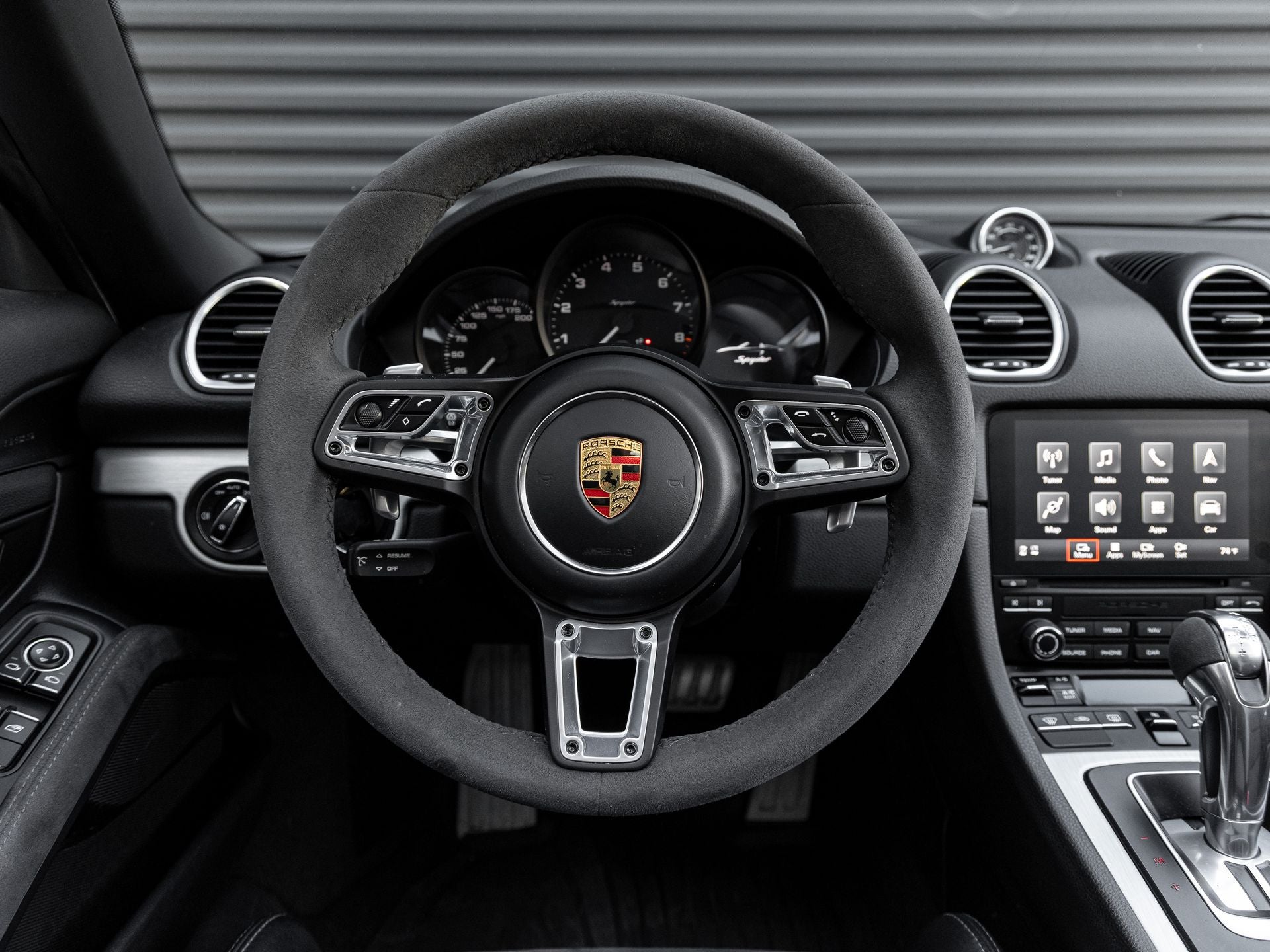 2022 Porsche 718 Spyder Base