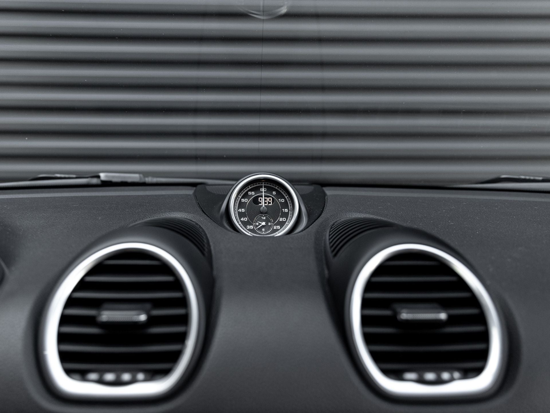 2022 Porsche 718 Spyder Base