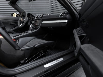 2022 Porsche 718 Spyder Base