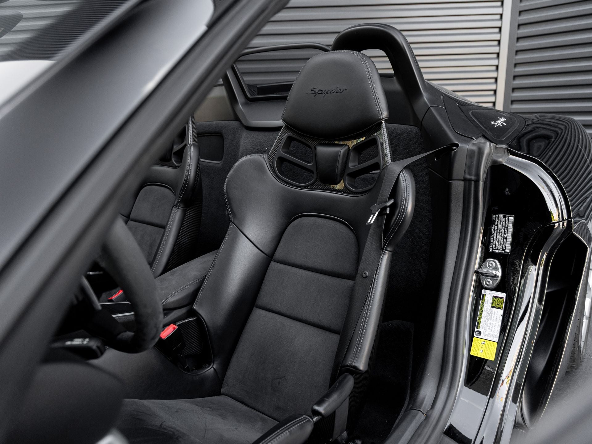 2022 Porsche 718 Spyder Base