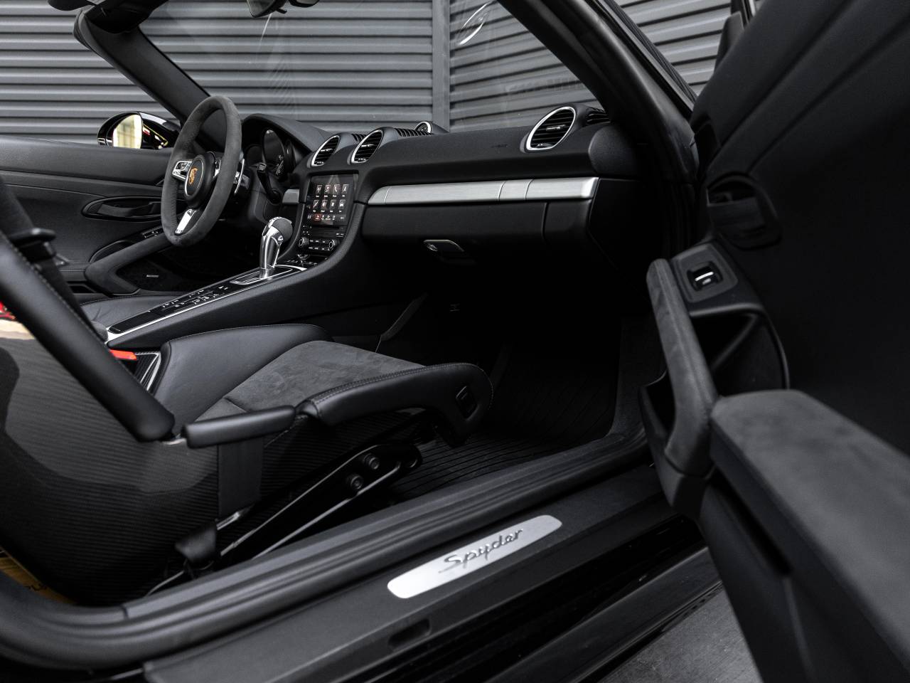 2022 Porsche 718 Spyder