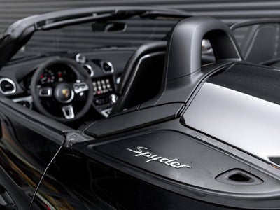 2022 Porsche 718 Spyder