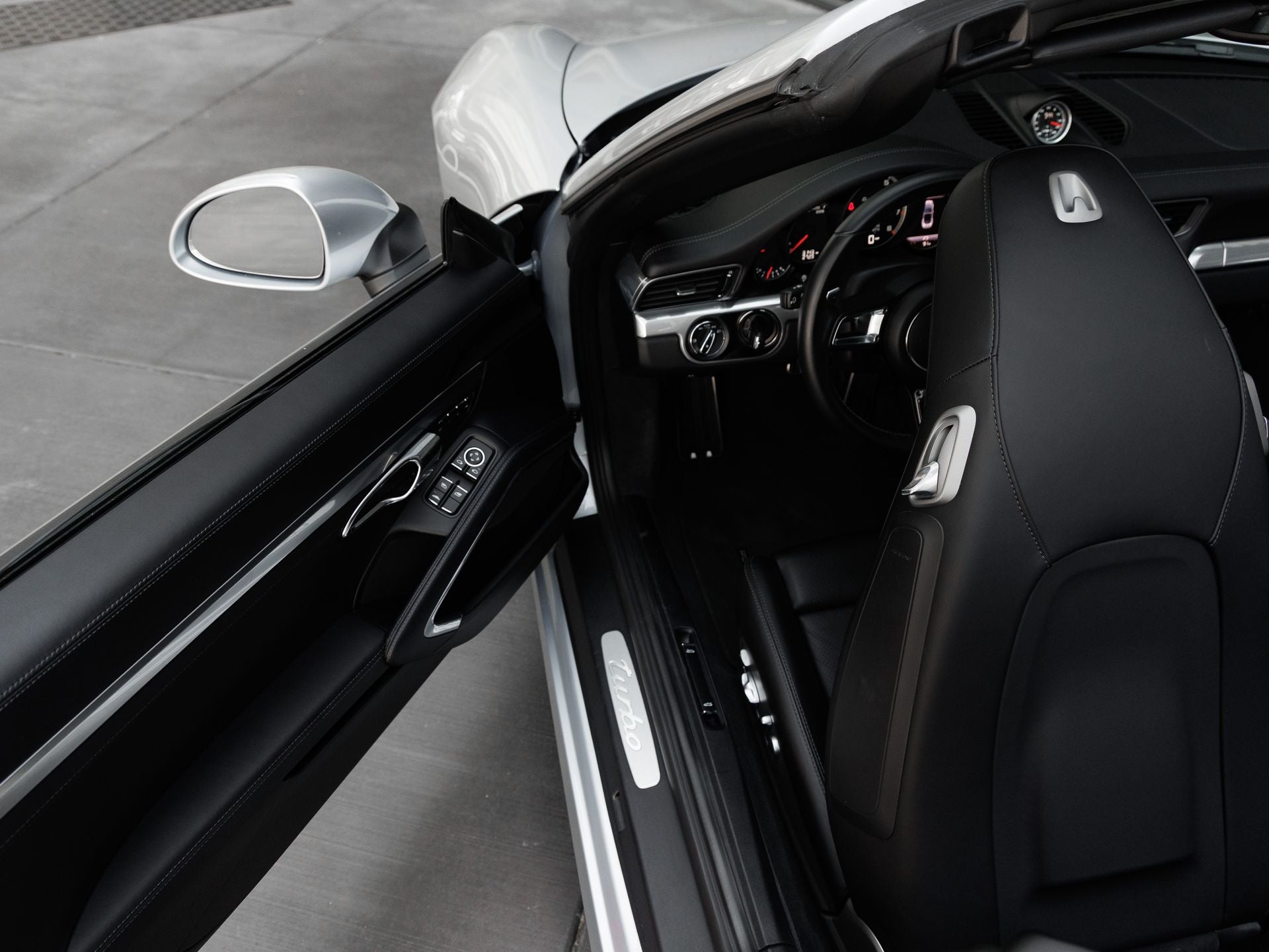 2017 Porsche 911 Turbo Cabriolet