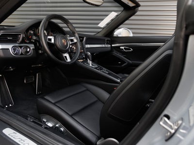 2017 Porsche 911 Turbo Cabriolet
