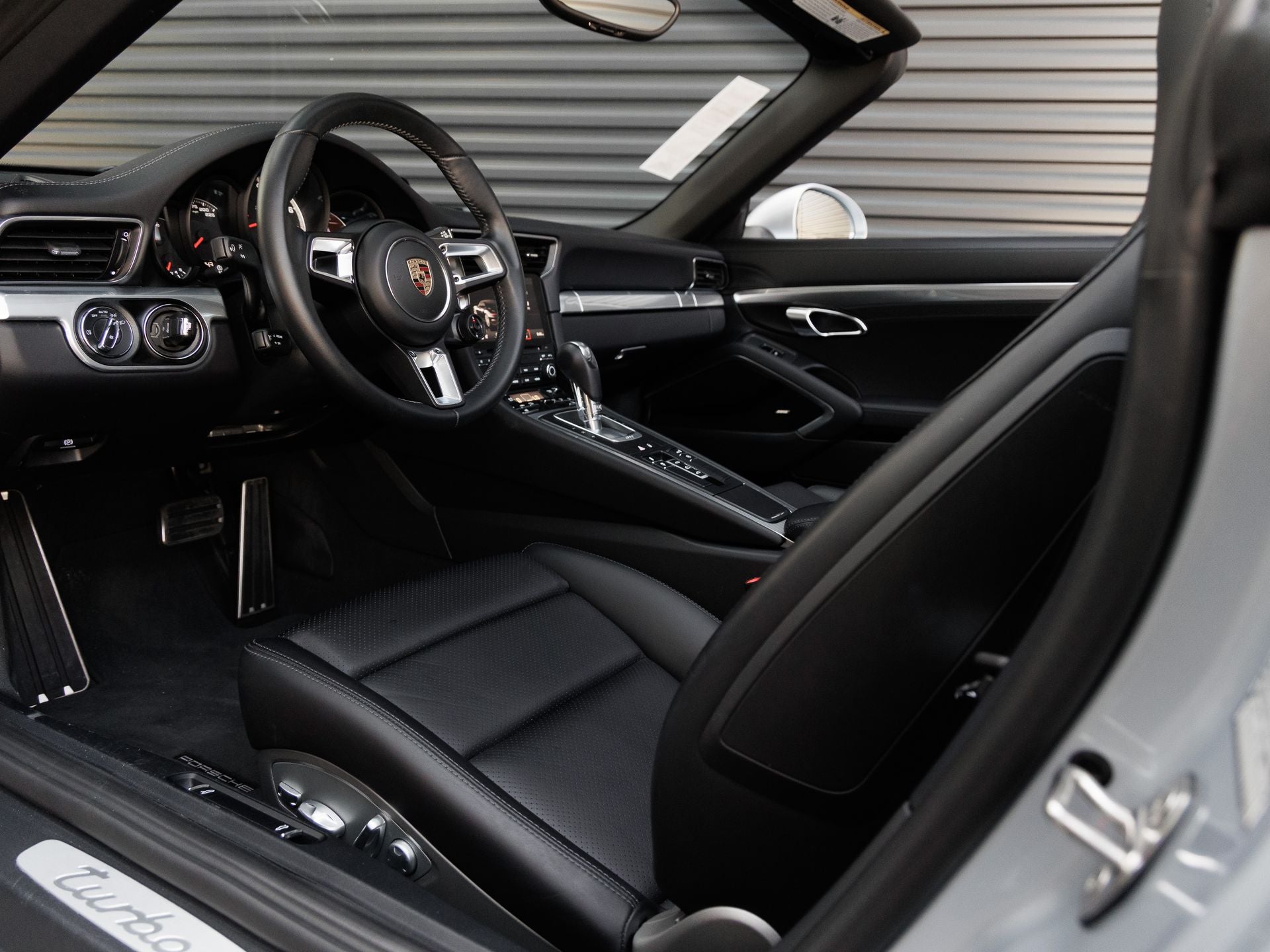 2017 Porsche 911 Turbo Cabriolet