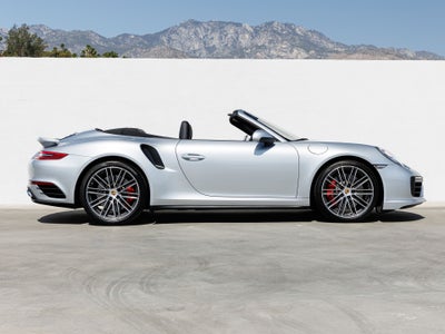 2017 Porsche 911 Turbo Cabriolet