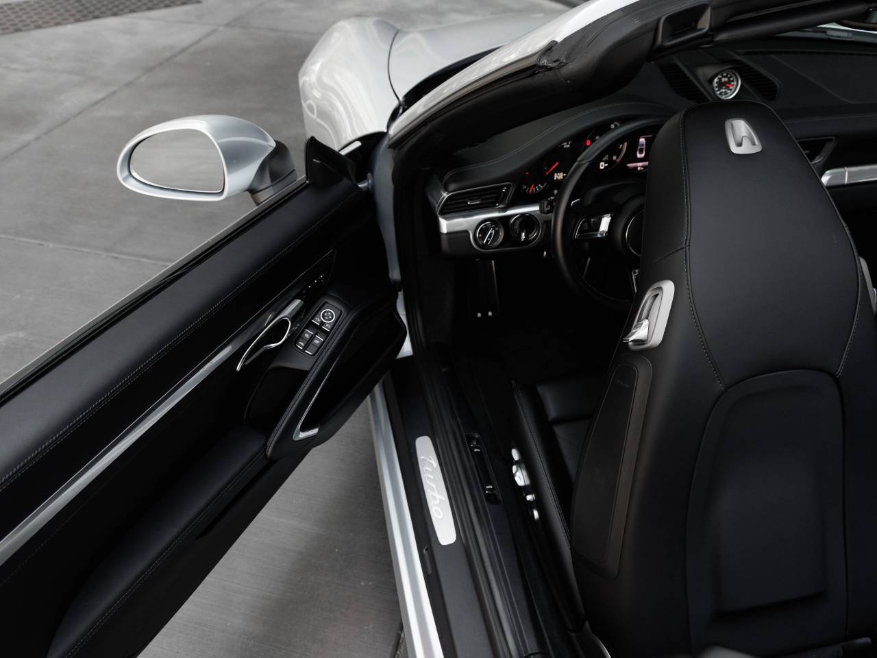 2017 Porsche 911 Turbo Cabriolet