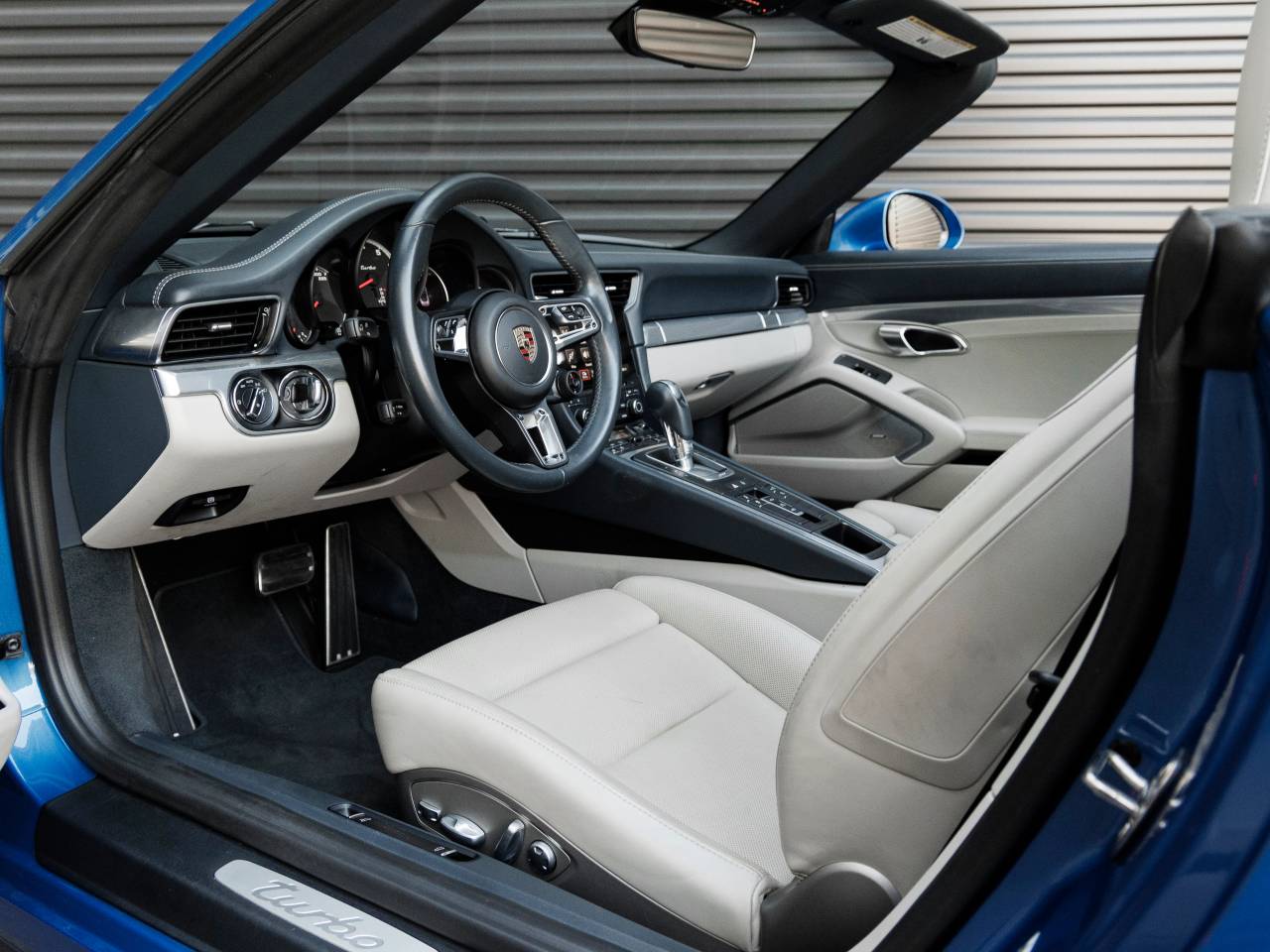 2017 Porsche 911 911 Turbo Cabriolet