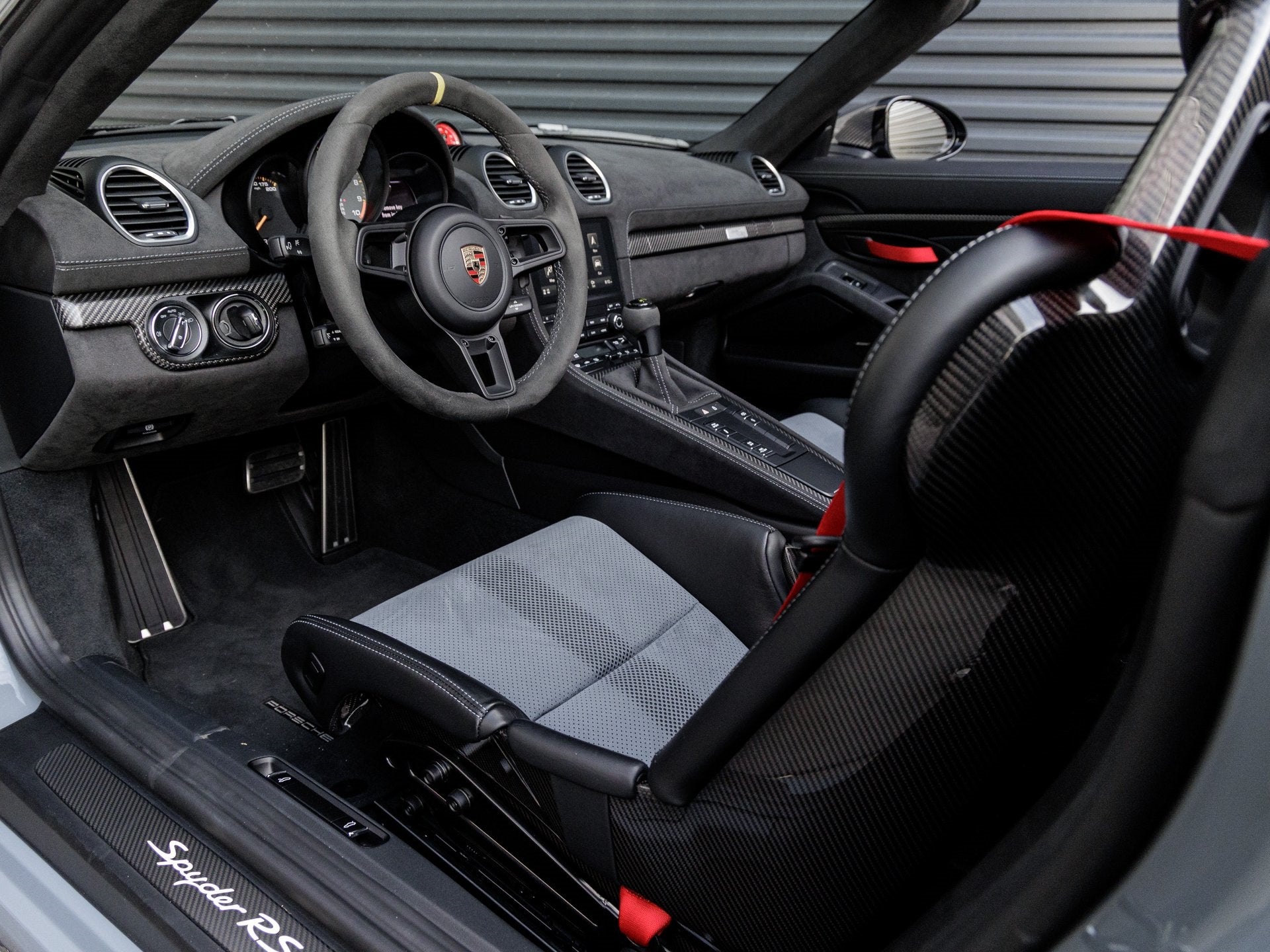 2025 Porsche 718 718 Spyder RS