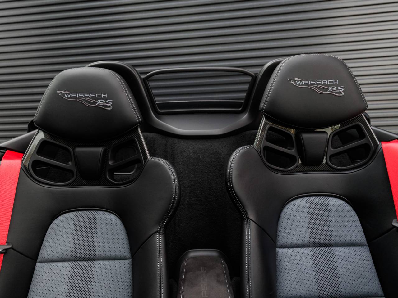 2025 Porsche 718 718 Spyder RS