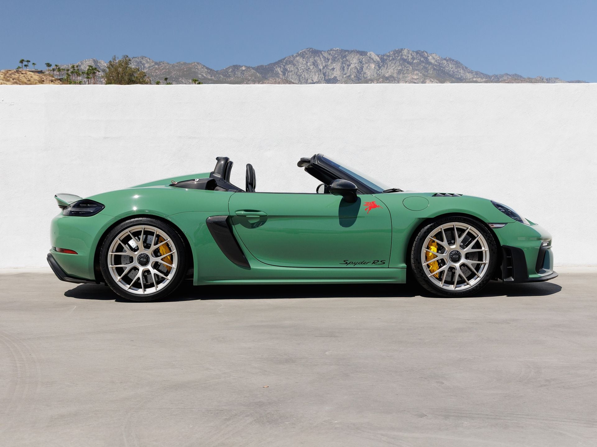 2024 Porsche 718 718 Spyder RS