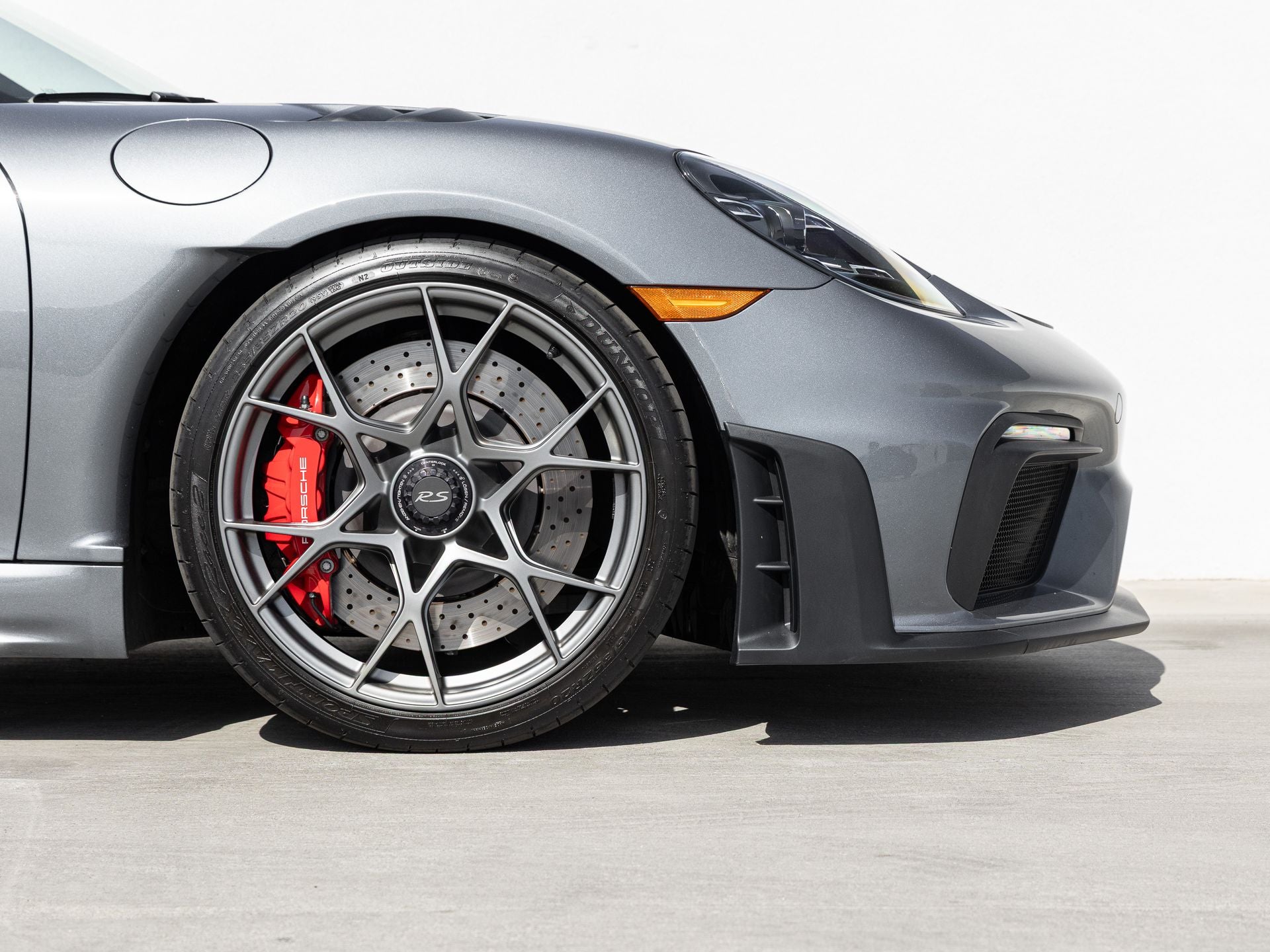 2024 Porsche 718 Spyder RS