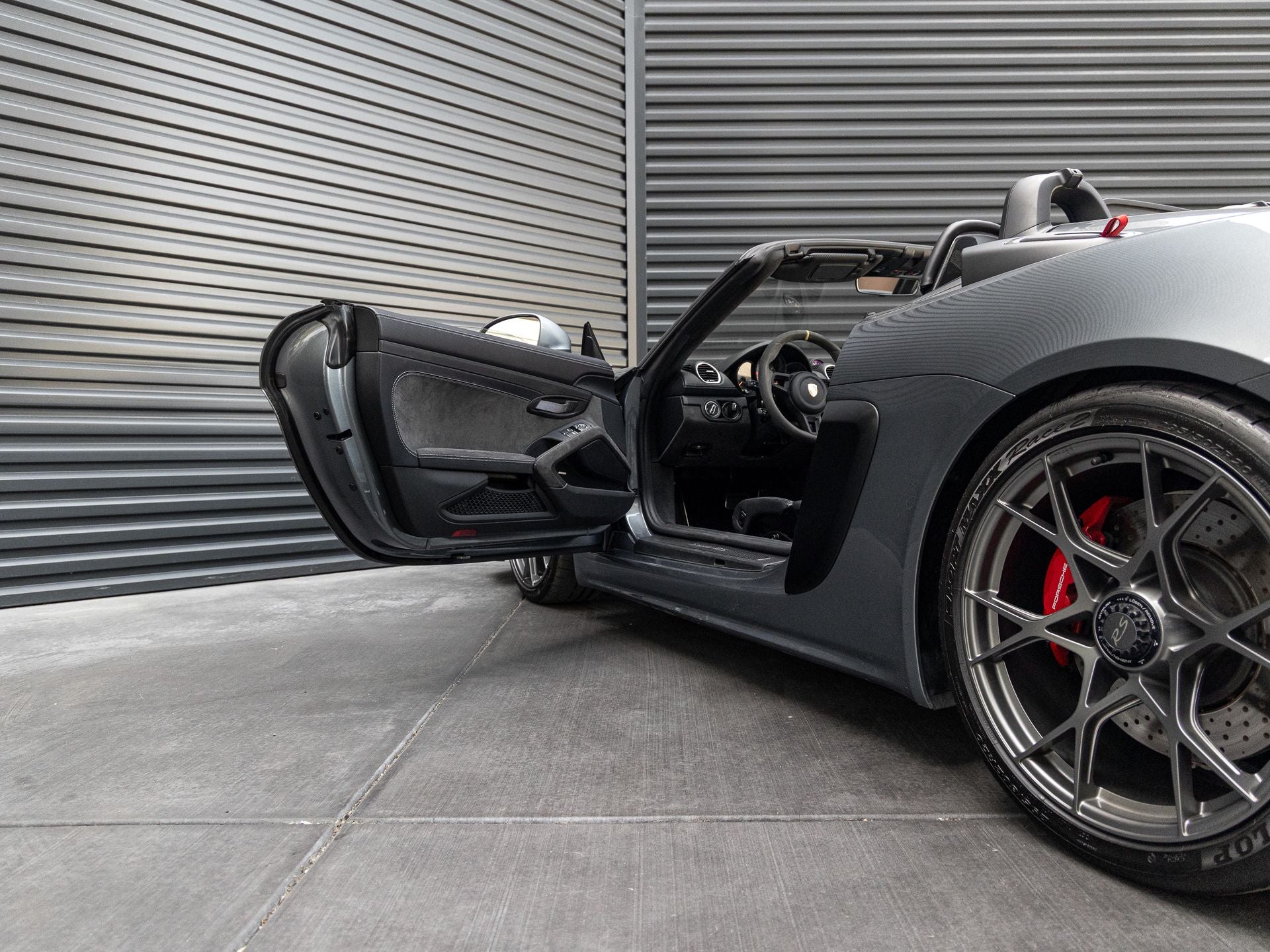 2024 Porsche 718 Spyder RS