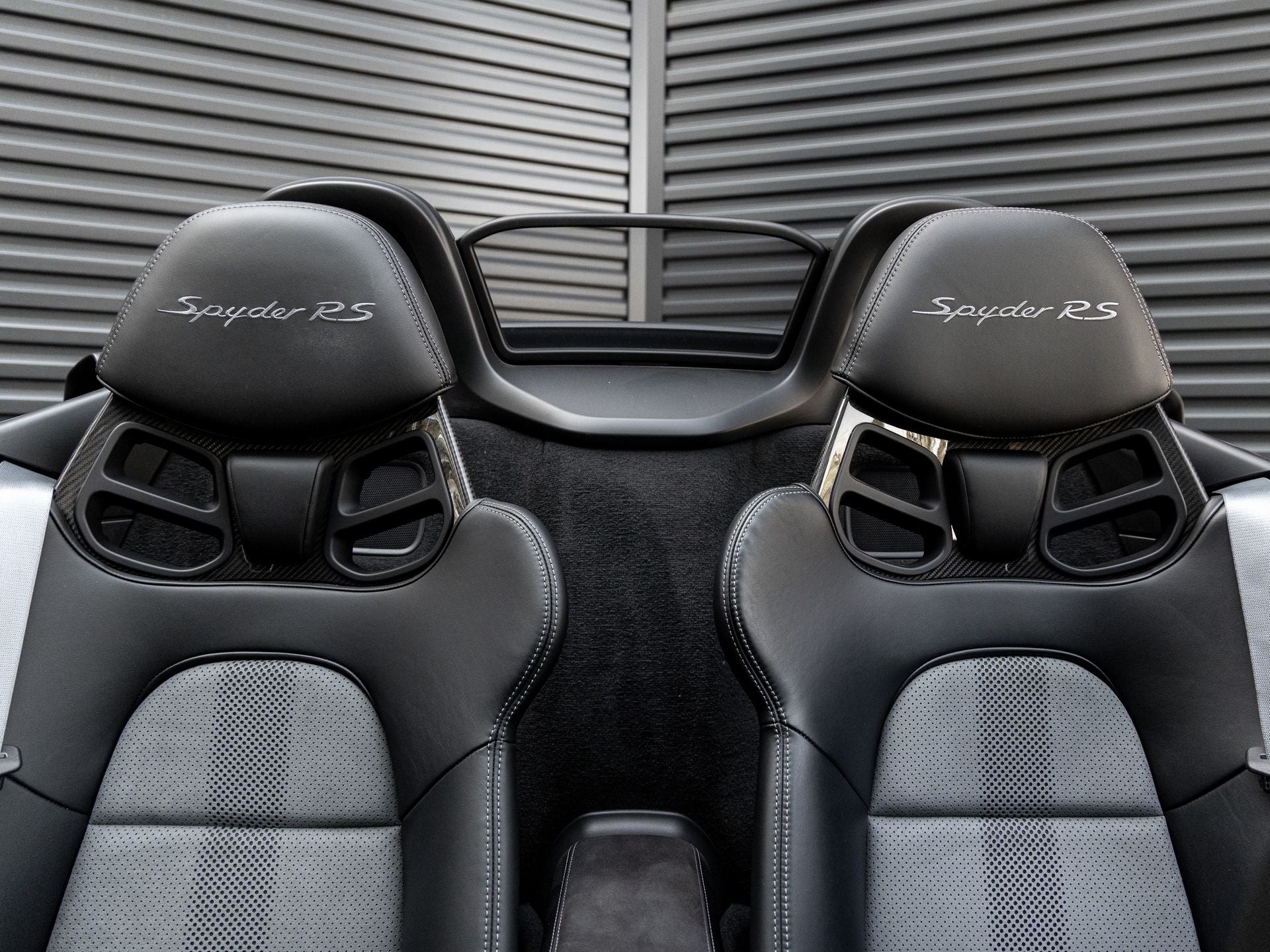 2024 Porsche 718 Spyder RS