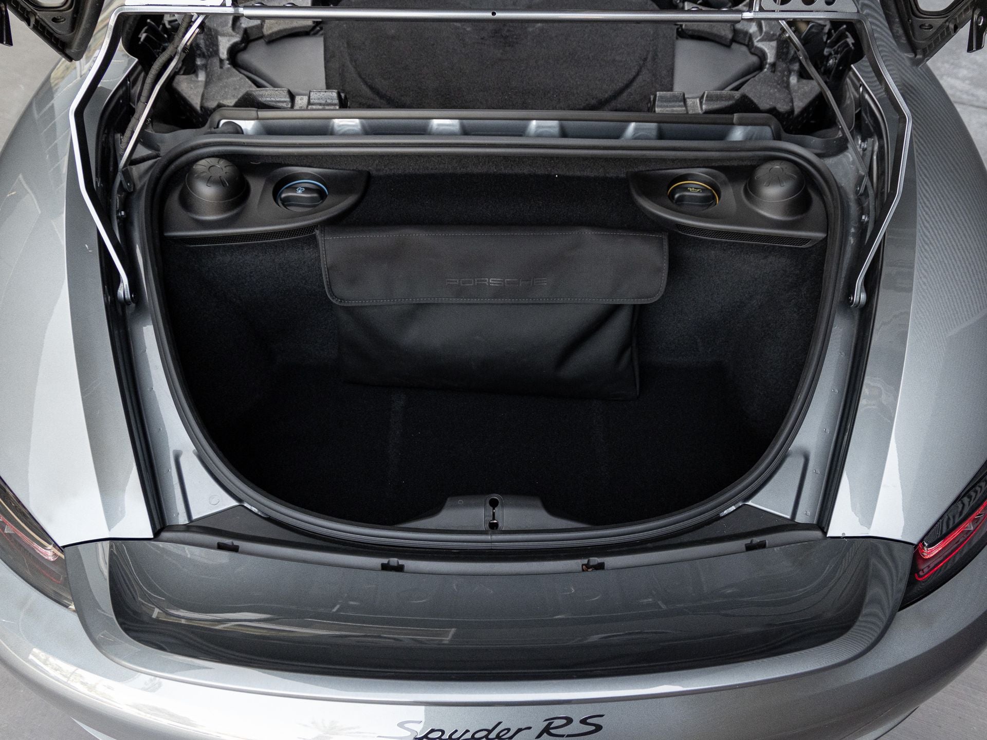 2024 Porsche 718 Spyder RS