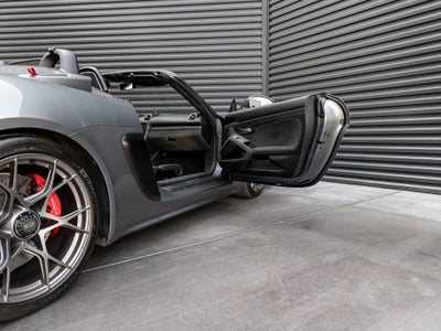 2024 Porsche 718 Spyder RS