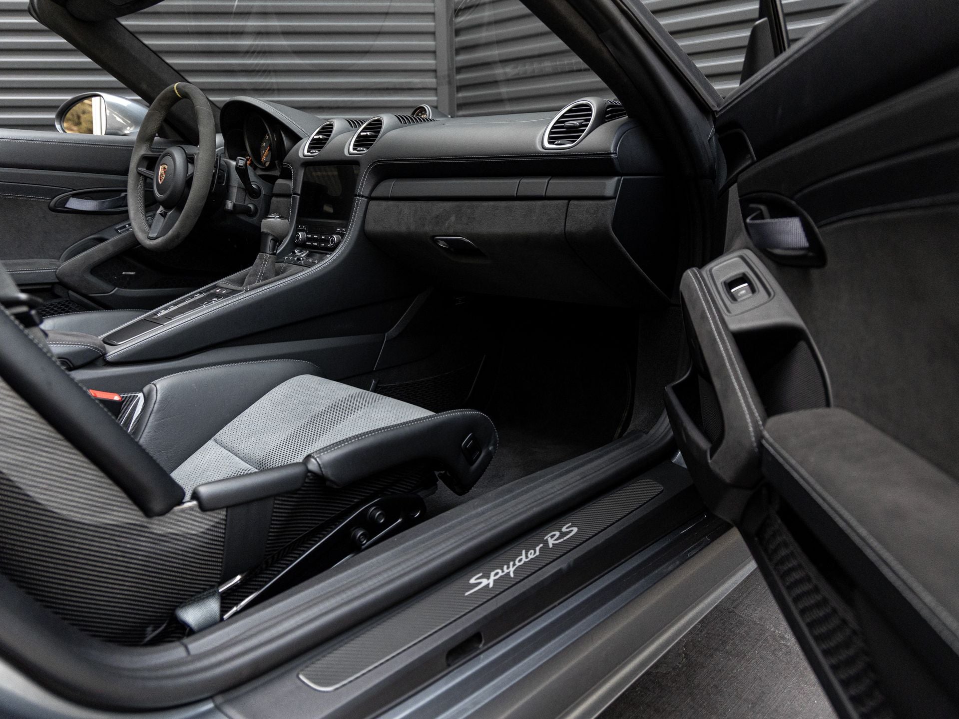 2024 Porsche 718 Spyder RS