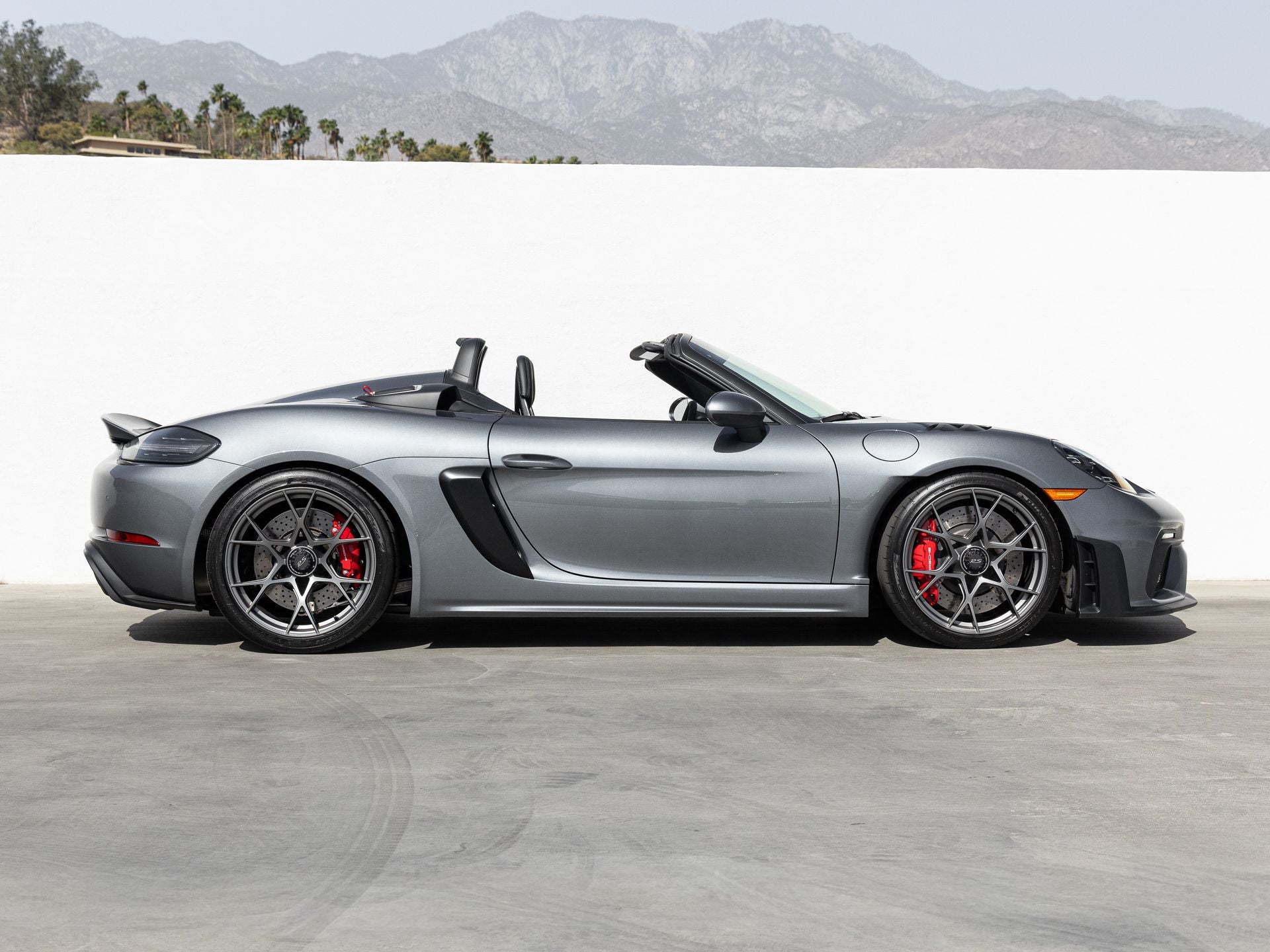 2024 Porsche 718 Spyder RS