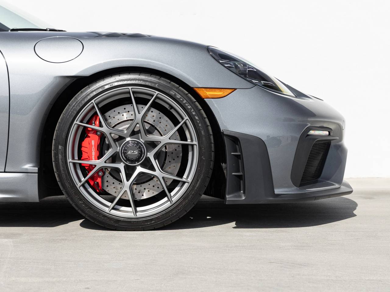 2024 Porsche 718 Spyder RS