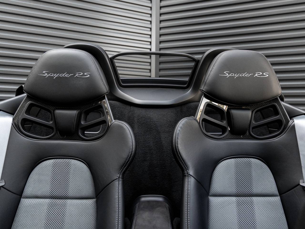2024 Porsche 718 Spyder RS
