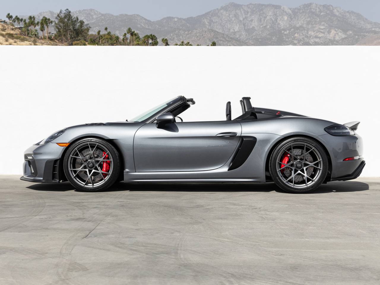 2024 Porsche 718 Spyder RS