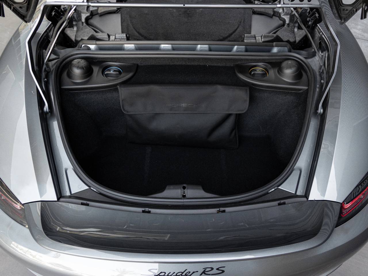 2024 Porsche 718 Spyder RS