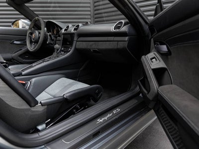 2024 Porsche 718 Spyder RS