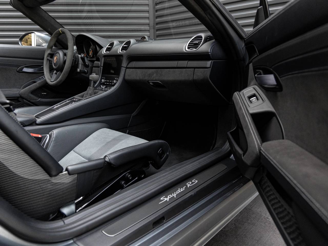 2024 Porsche 718 Spyder RS