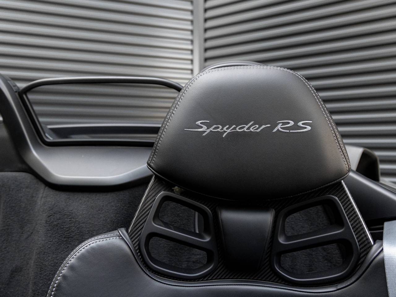 2024 Porsche 718 Spyder RS