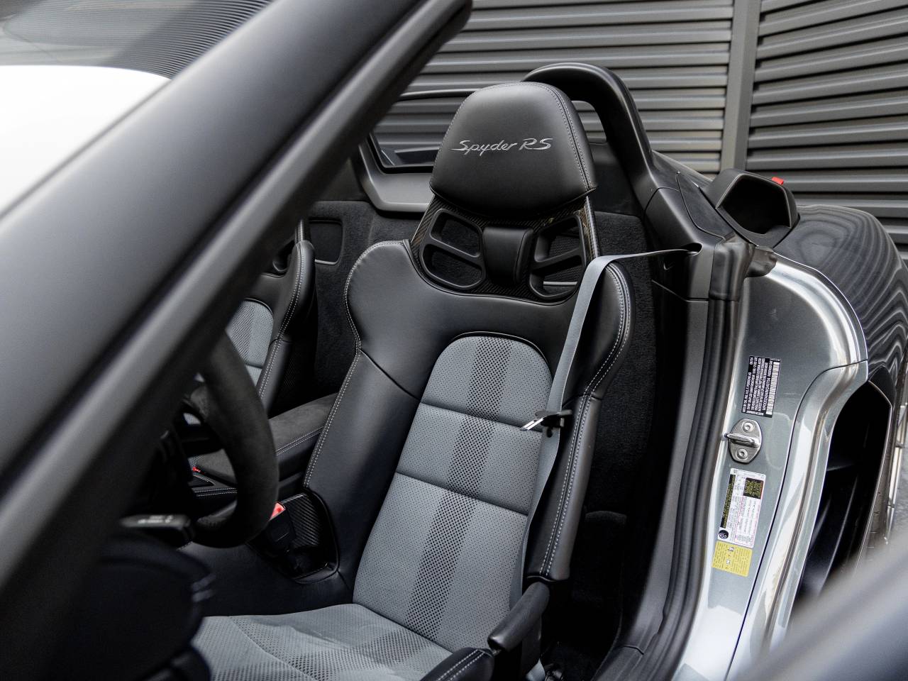 2024 Porsche 718 Spyder RS