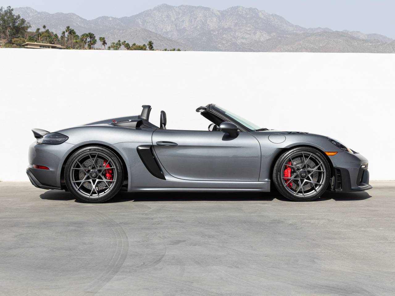 2024 Porsche 718 Spyder RS
