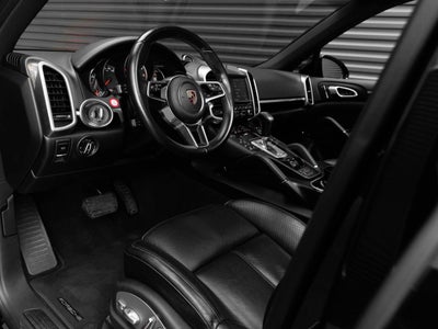 2016 Porsche Cayenne Cayenne