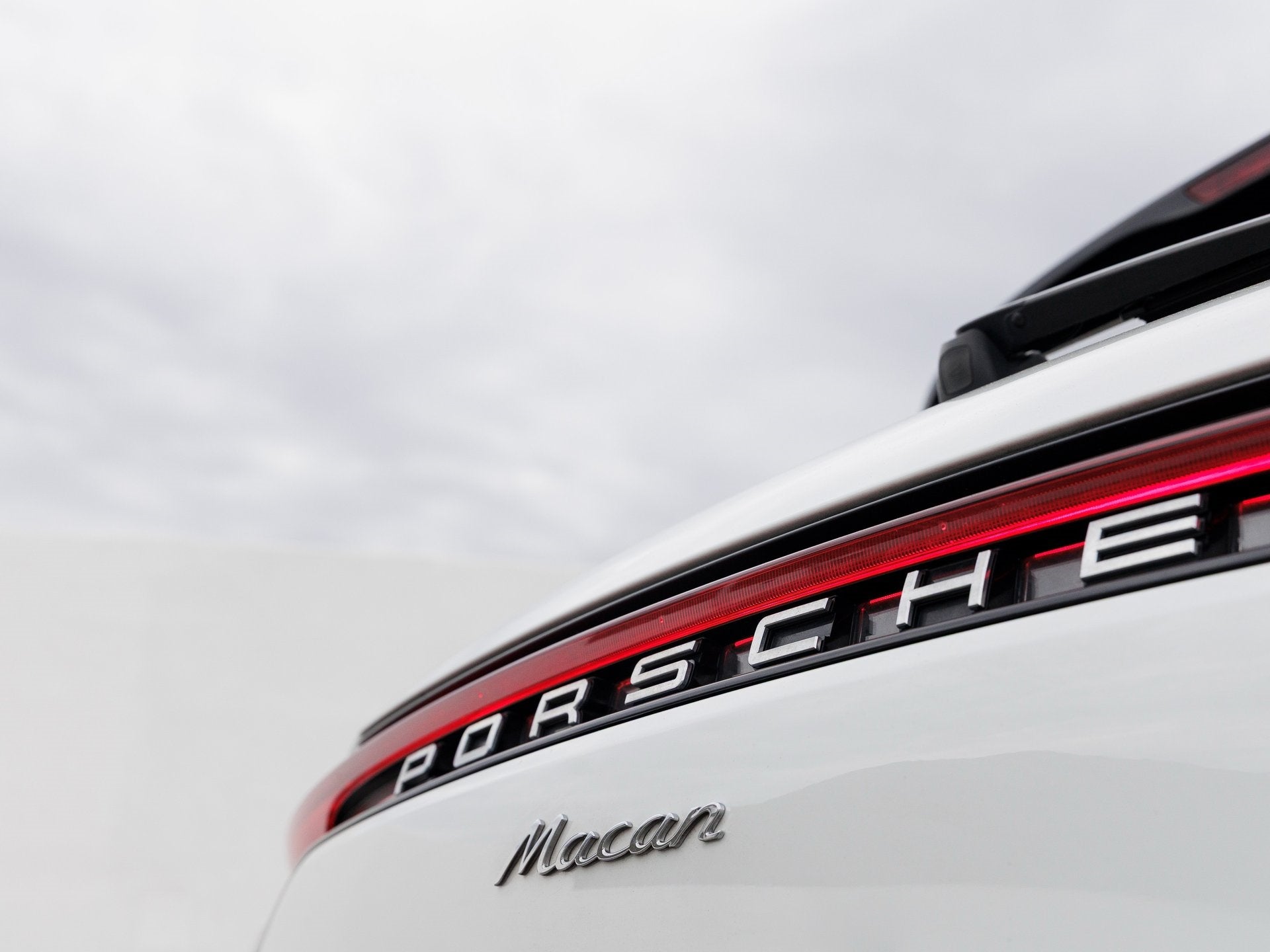 2021 Porsche Macan Macan