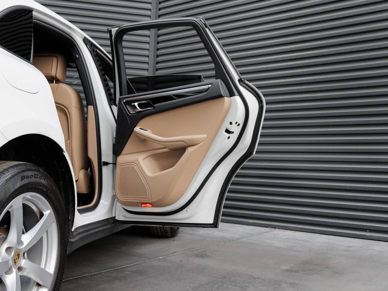 2021 Porsche Macan Macan