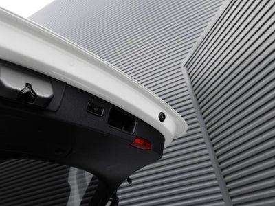 2021 Porsche Macan Macan