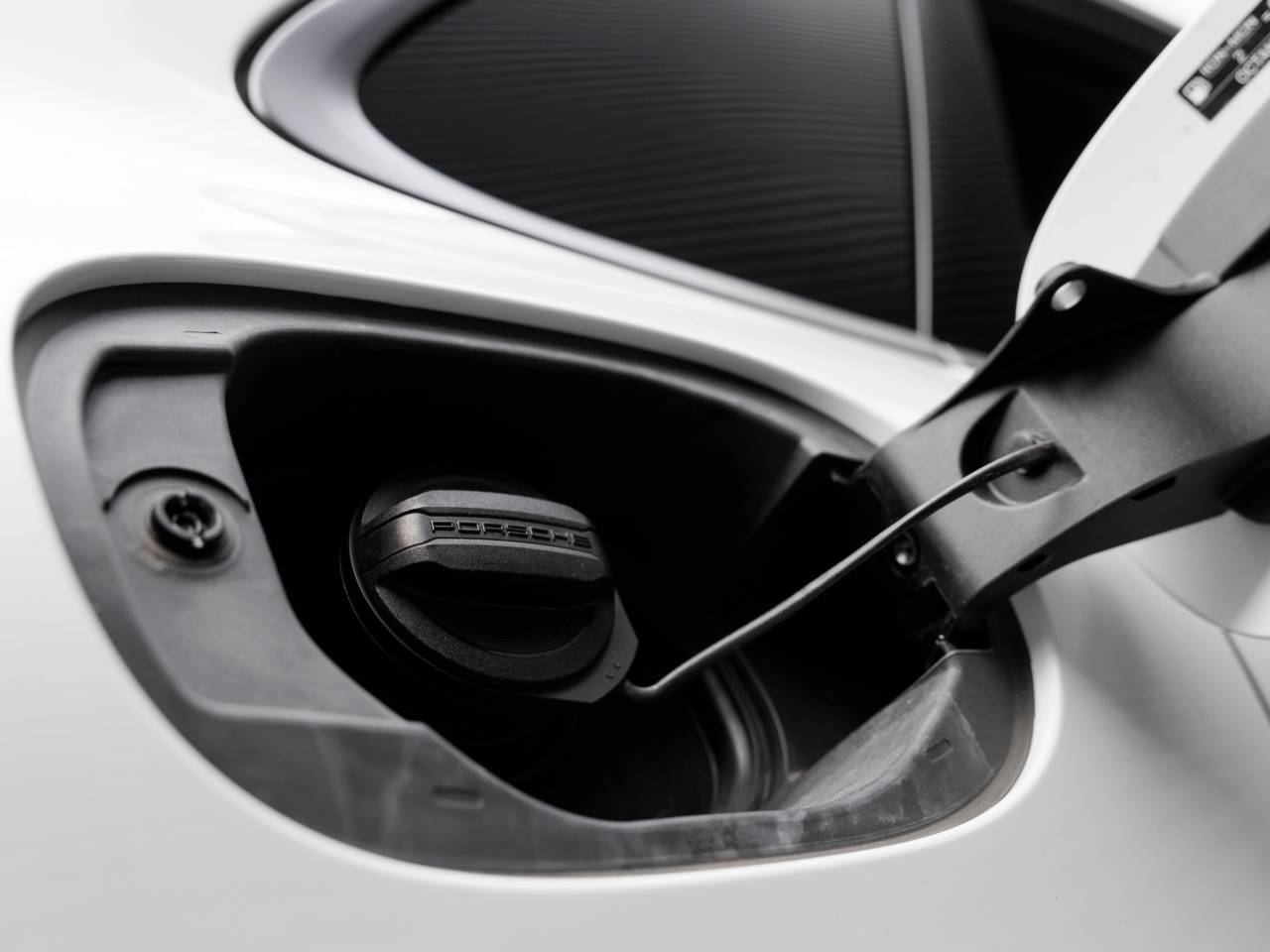 2021 Porsche Macan Macan