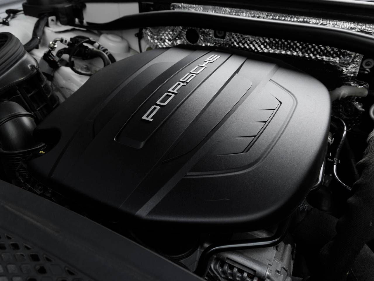 2021 Porsche Macan Macan