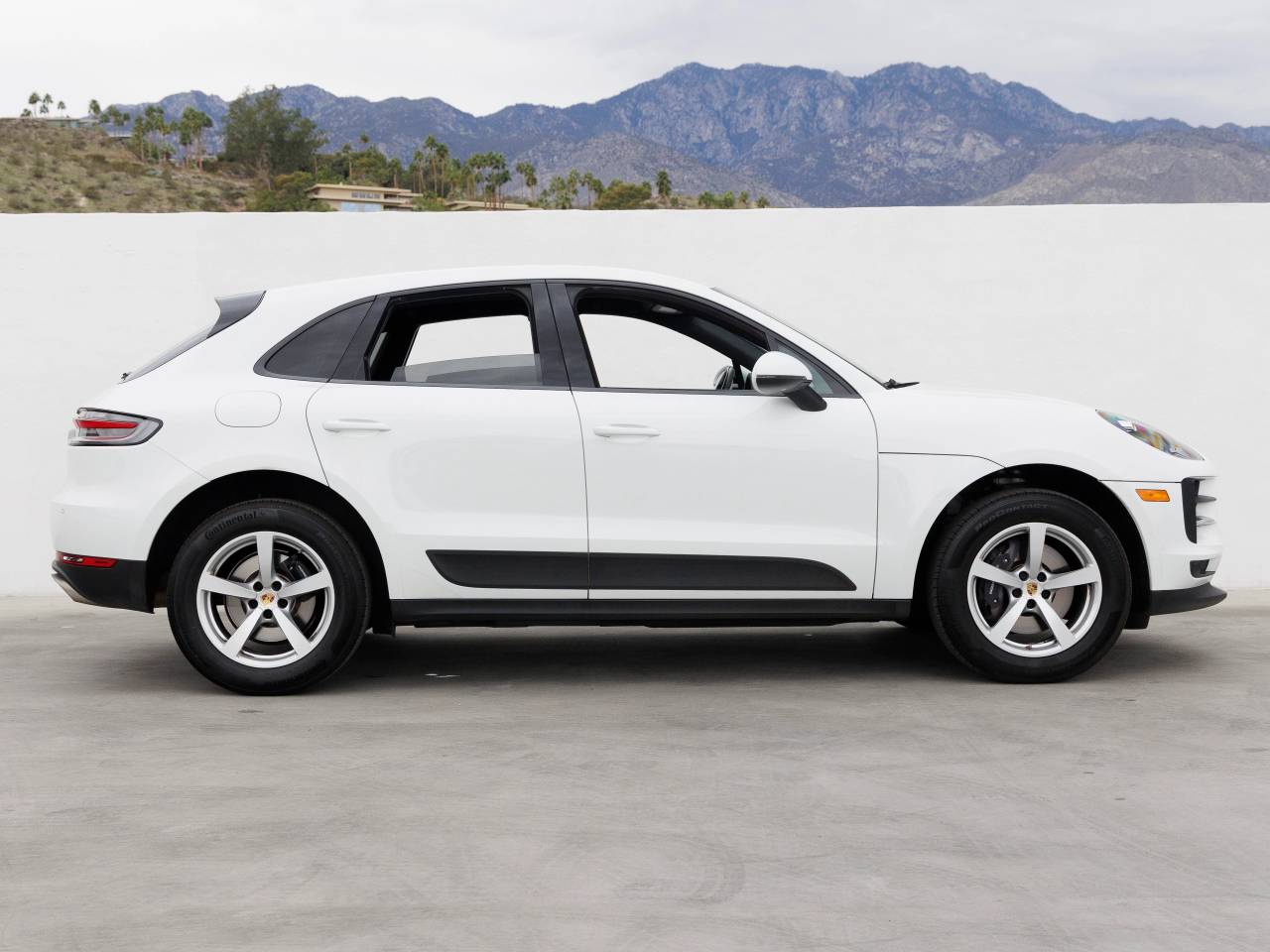 2021 Porsche Macan Macan