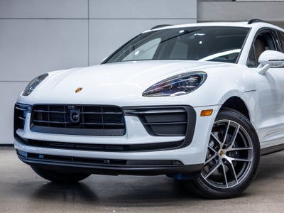 2026 Porsche Macan Base