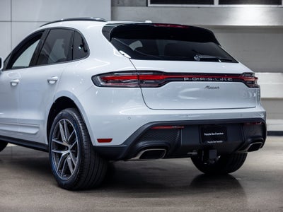 2026 Porsche Macan Base