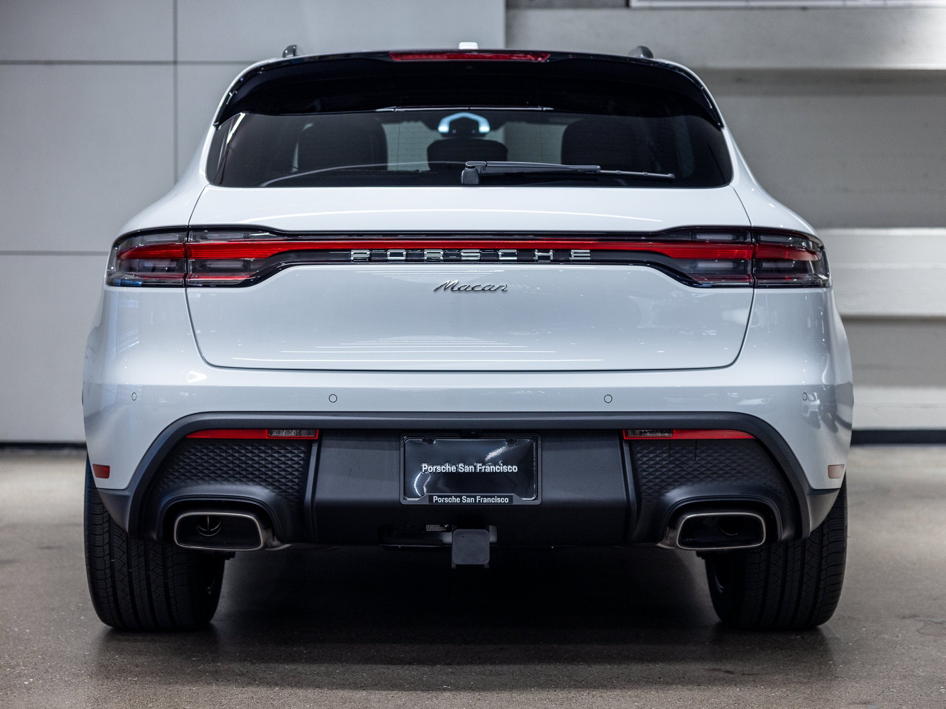 2026 Porsche Macan Base