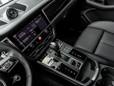 2026 Porsche Macan T