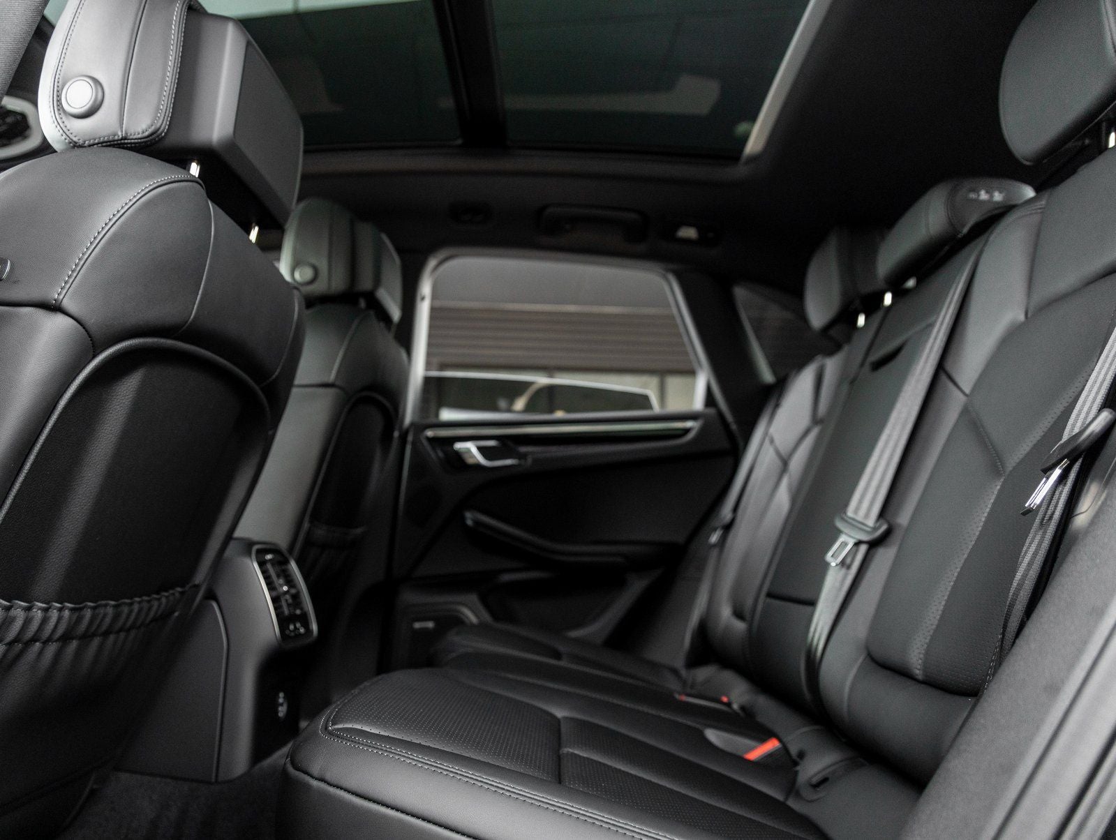 2026 Porsche Macan T