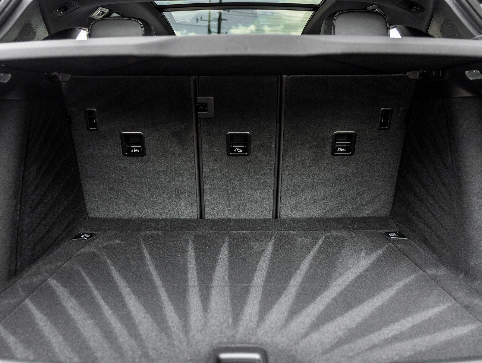 2026 Porsche Macan T