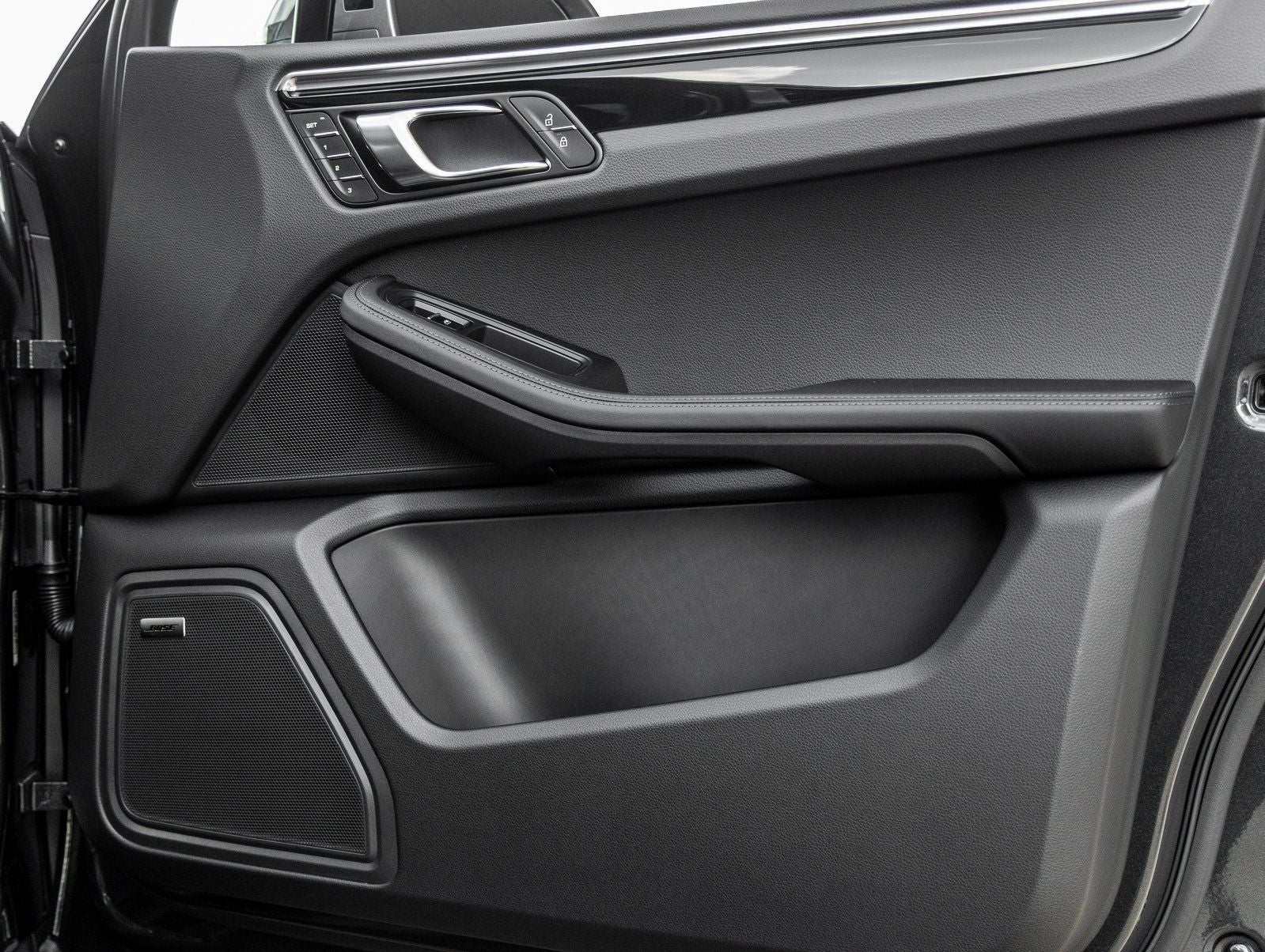 2026 Porsche Macan T