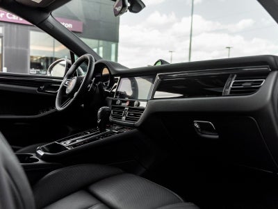 2026 Porsche Macan T