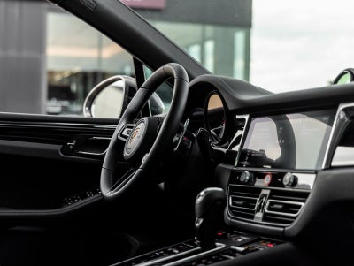 2026 Porsche Macan T