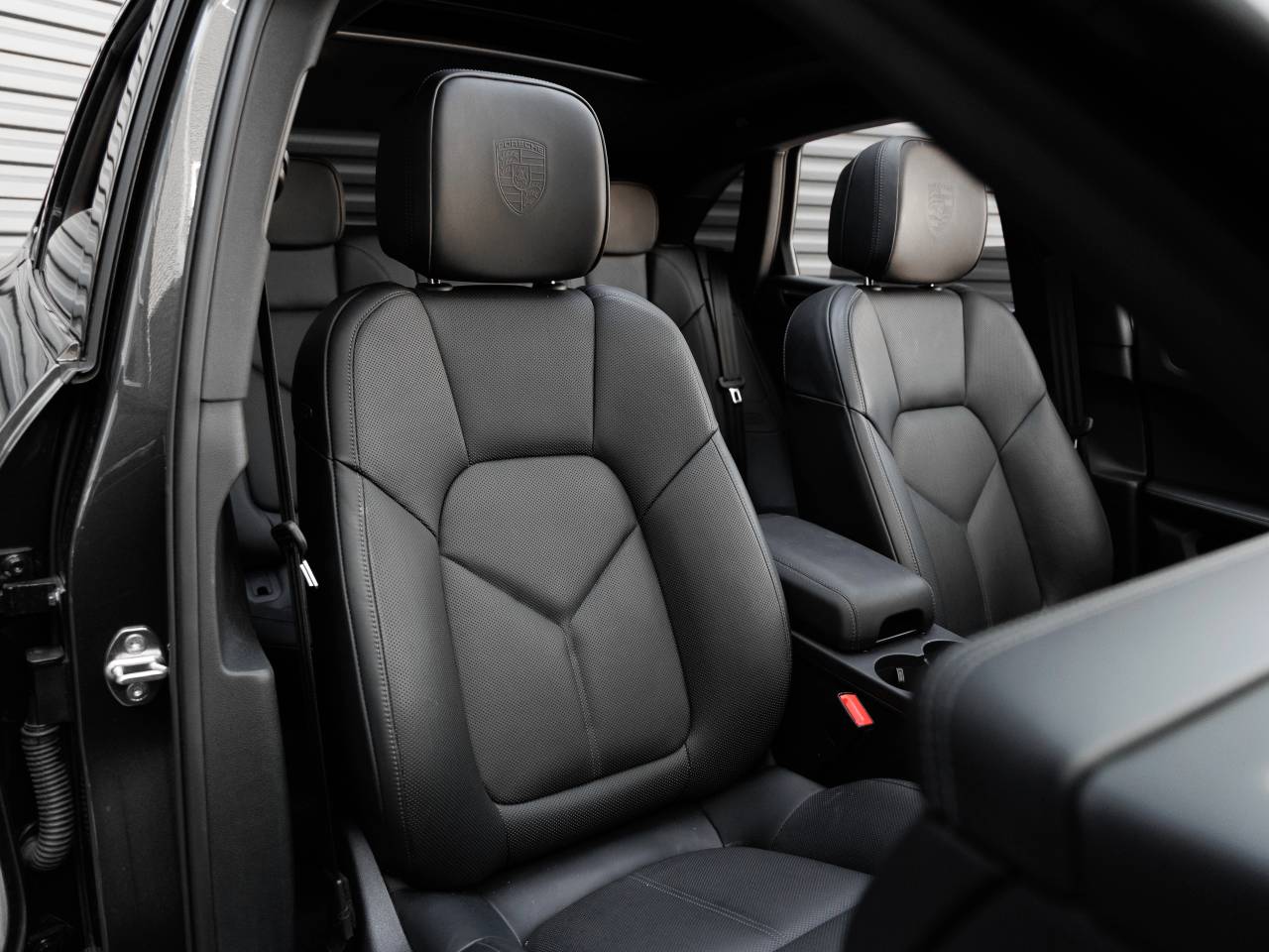 2026 Porsche Macan Macan T