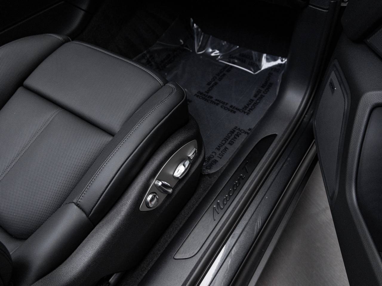 2026 Porsche Macan Macan T